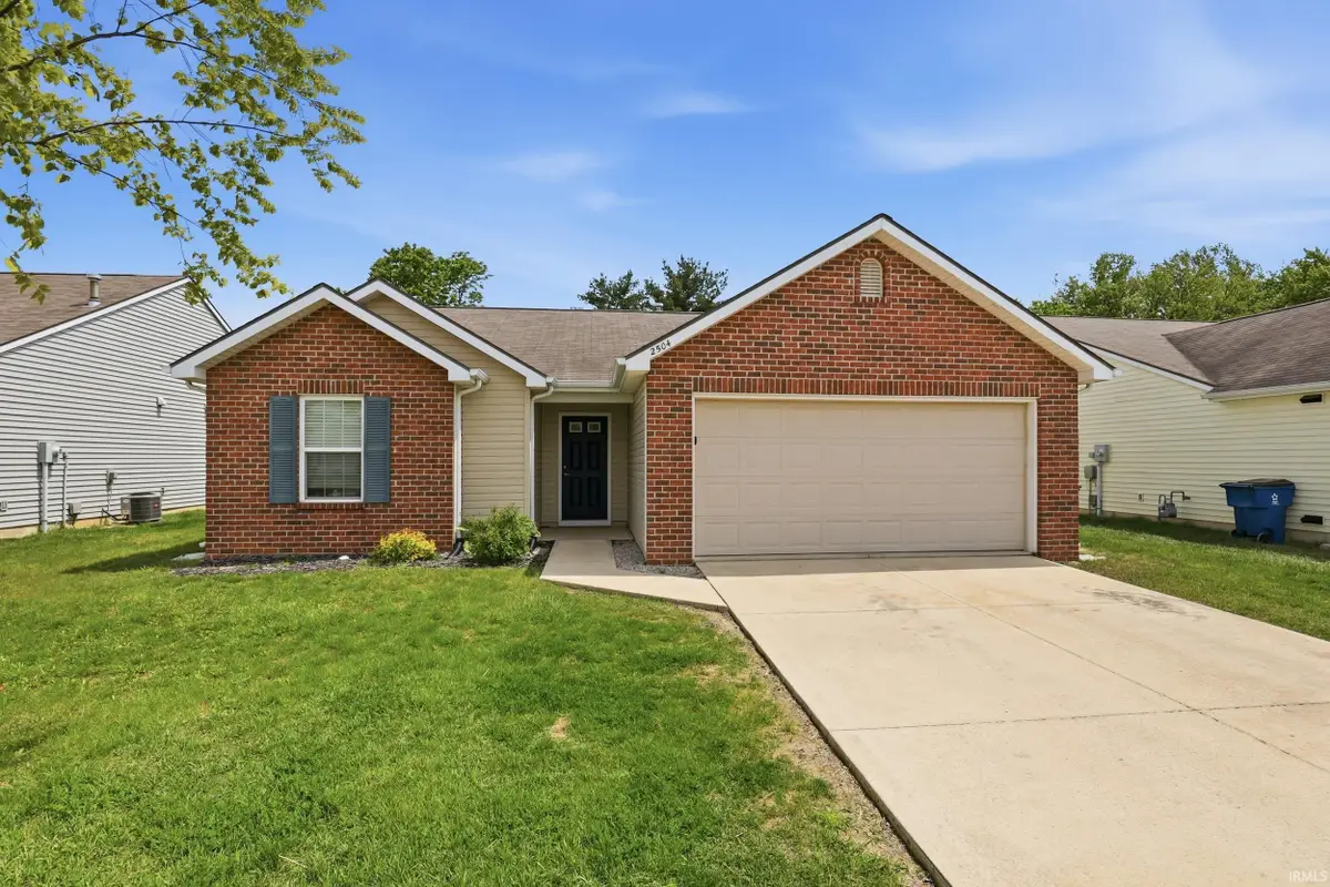 2504 Grand Canyon Corridor, Fort Wayne, IN 46808 - #1