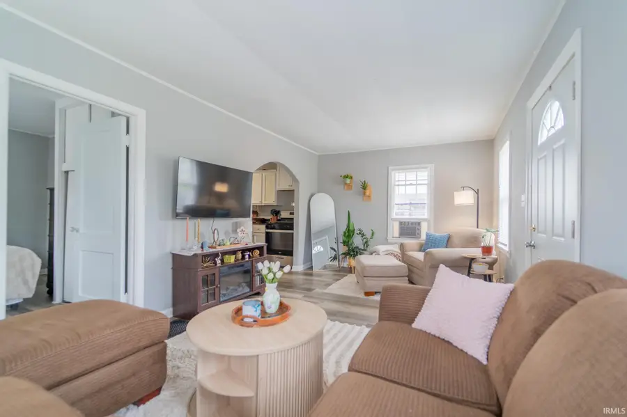904 N Wayne Street, North Manchester, IN 46962 - #2