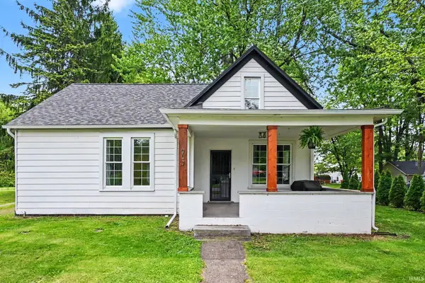307 S Maple Street, Pierceton, IN 46562