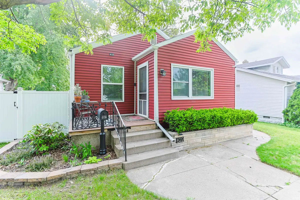 622 S 30th Street, South Bend, IN 46615 - #1