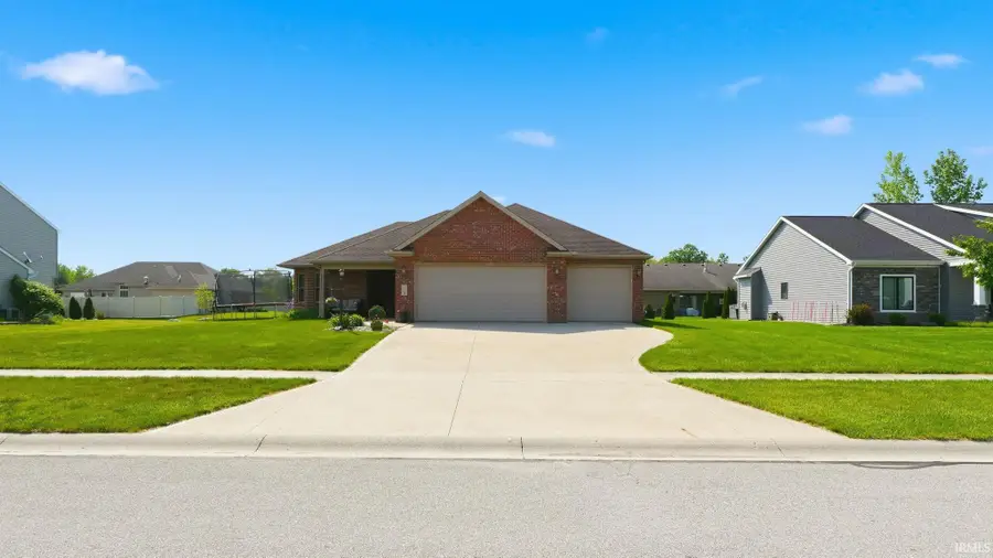 118 N Lexington Drive, Columbia City, IN 46725 - #2