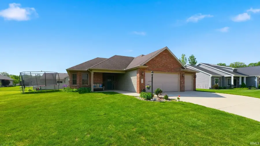 118 N Lexington Drive, Columbia City, IN 46725 - #3