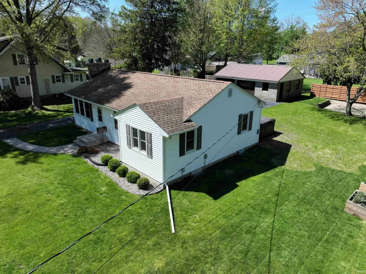 511 E Patterson Street, Lakeville, IN 46536 - #1