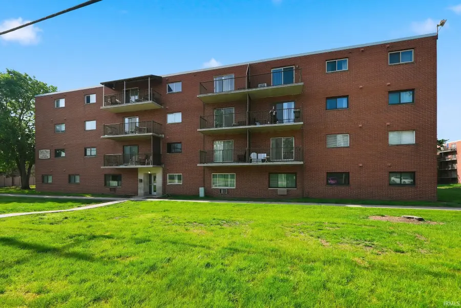 2927 Westbrook Drive #B 203, Fort Wayne, IN 46805 - #2