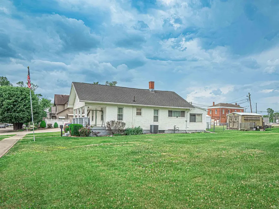 224 N Jackson Street, Oakland City, IN 47660 - #2