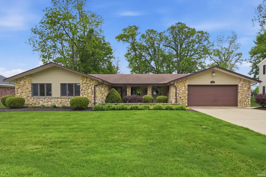 2215 W Woodmont Drive, Muncie, IN 47304 - #2