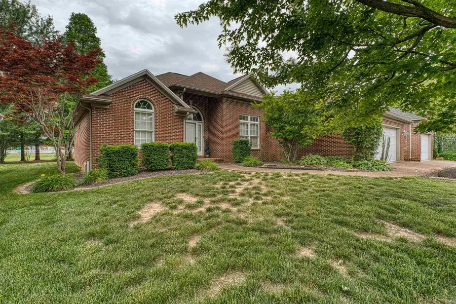 2741 Beaumont Drive, Evansville, IN 47725 - #2