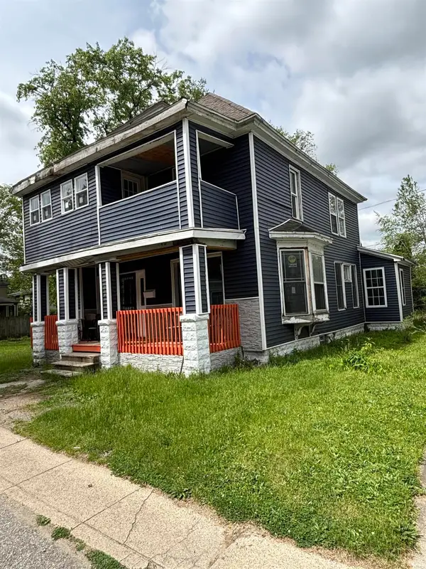 319 Kunstman Court, South Bend, IN 46601