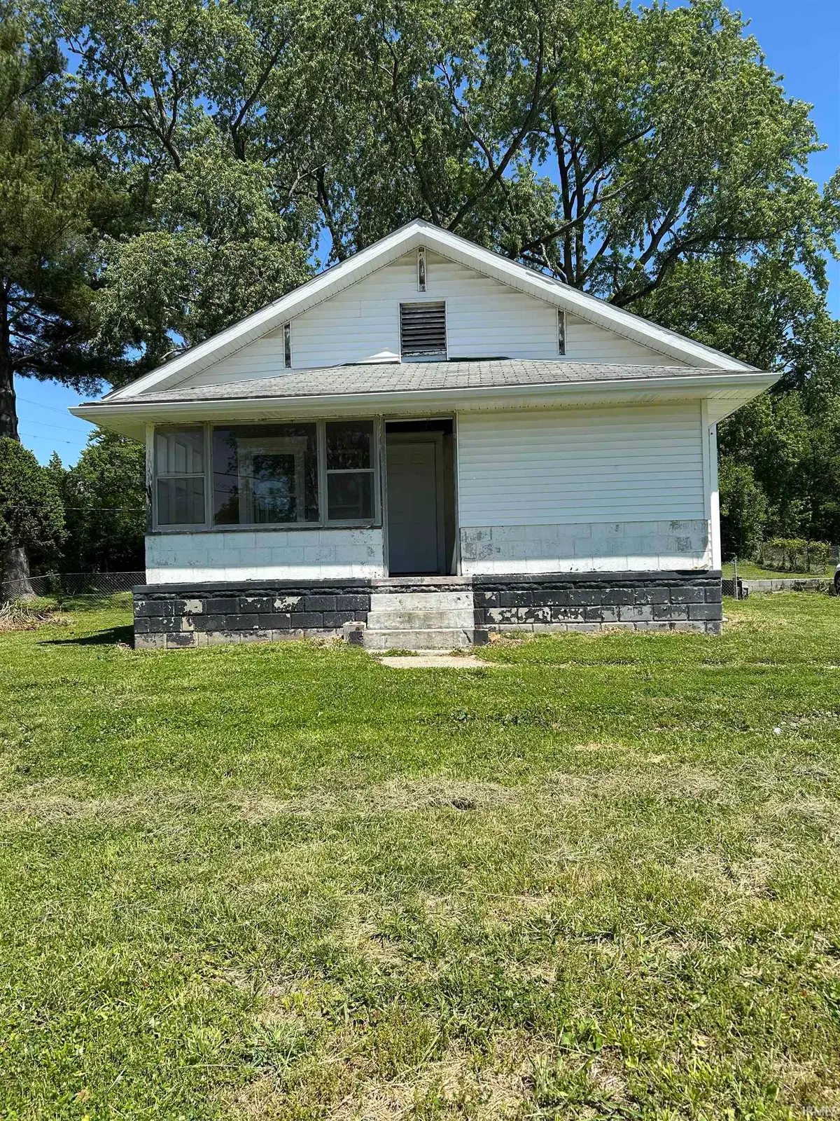 820 S State Rd 57, Washington, IN 47501 - #1