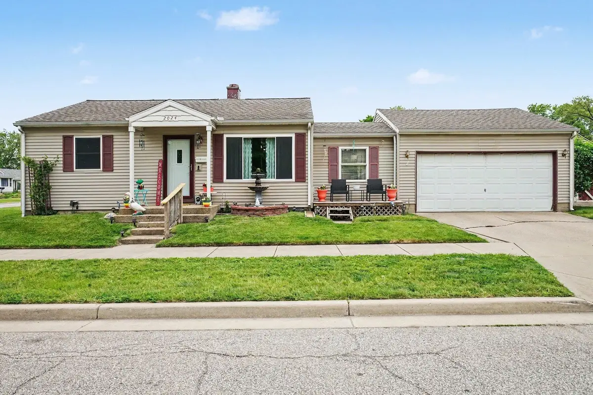 2024 Panama Street, Mishawaka, IN 46544 - #1
