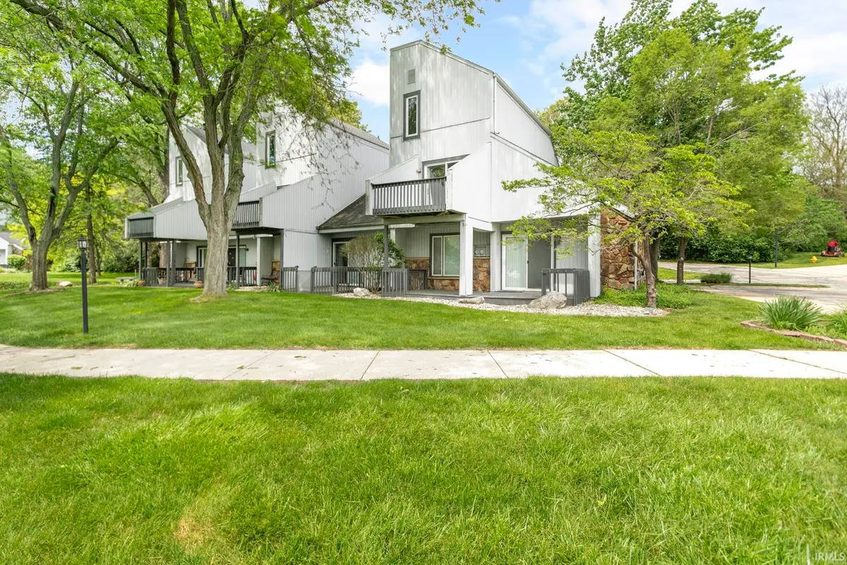 18120 Stoneridge Street #Apt B, South Bend, IN 46637 - #1