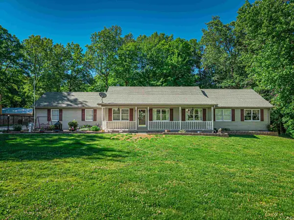 1533 W Shelton Road, Boonville, IN 47601