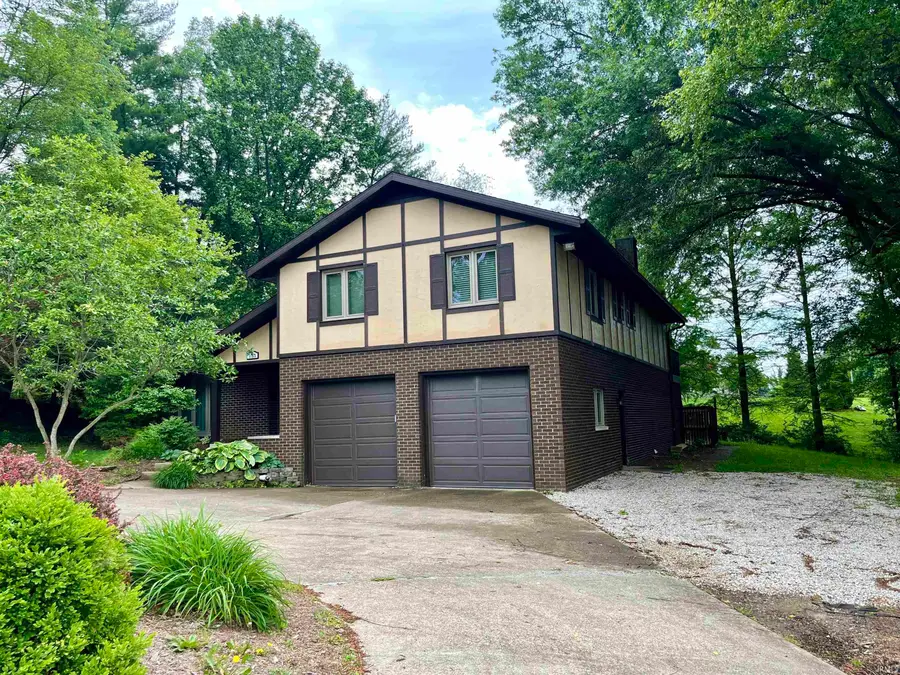 1153 W 13th Street, Jasper, IN 47546 - #3