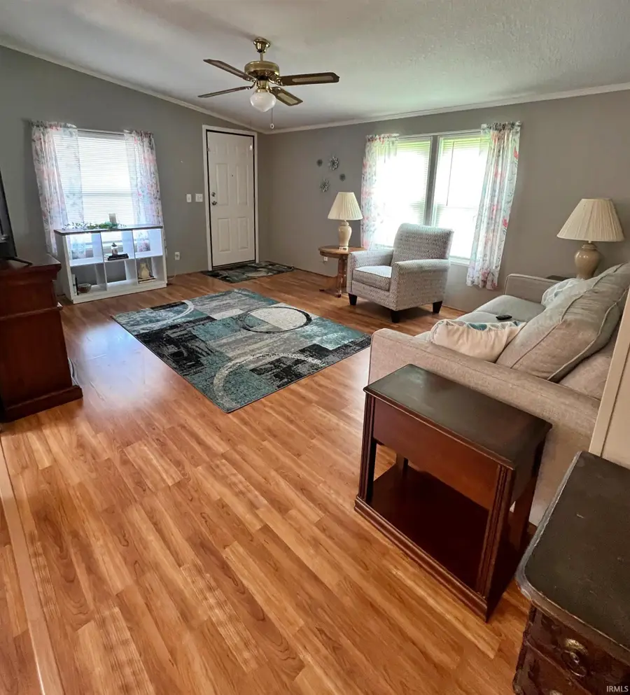 360 H St Nw, Linton, IN 47441 - #2