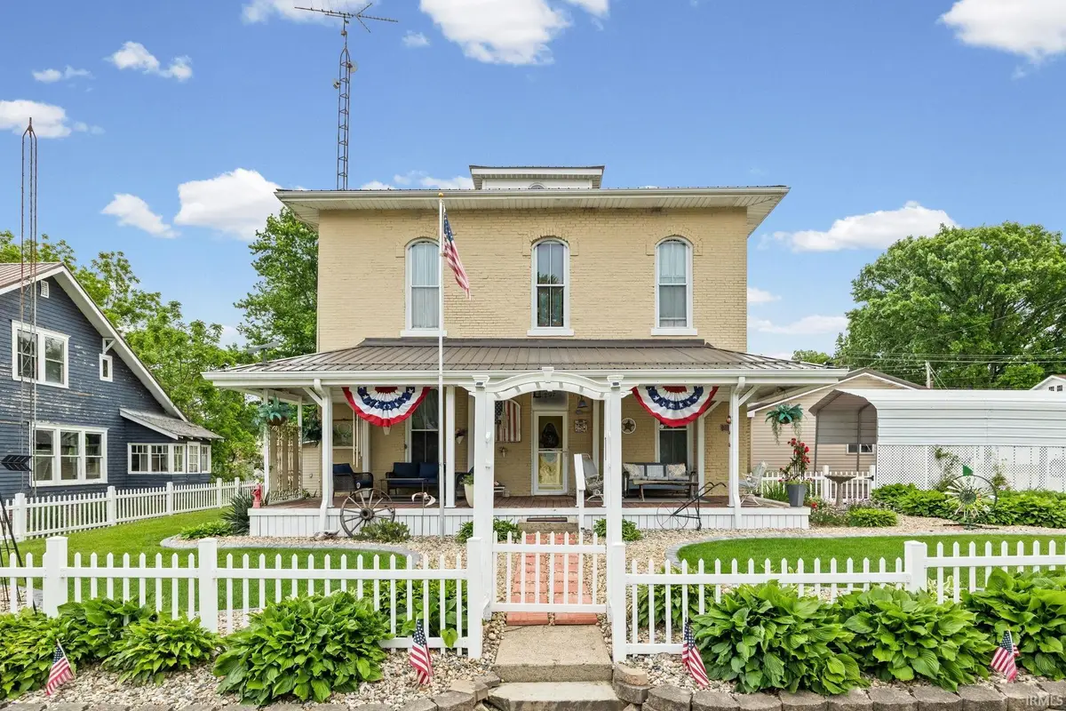 207 S High Street, West Lebanon, IN 47991 - #1