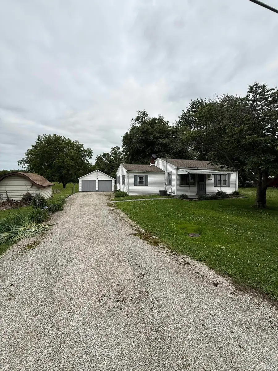 206 W 1st Street, Freelandville, IN 47535 - #2