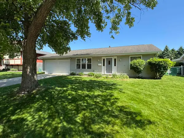 1957 Broadford Drive, South Bend, IN 46614