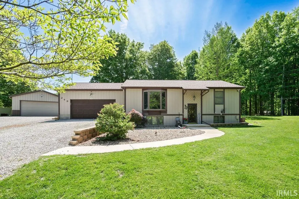 249 N Mississinewa Court, Somerset, IN 46984 - #1