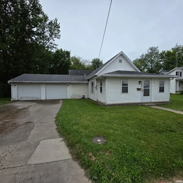 134 E Carl Street, Winchester, IN 47394