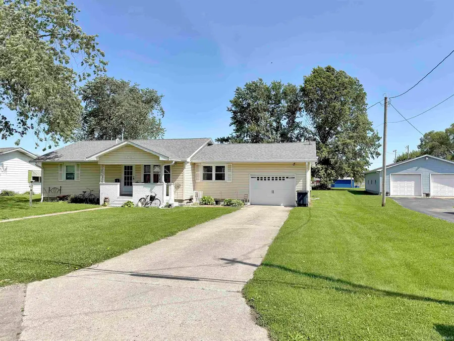 1752 W Barner Street, Frankfort, IN 46041 - #2