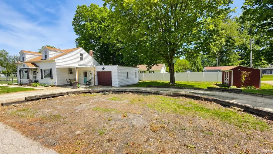 301 S Bourbon Street, Bourbon, IN 46506 - #2