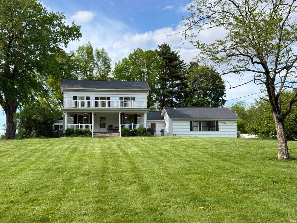 406 W North St, Lagrange, IN 46761 - #1