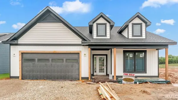 7605 W Julia Drive, Ellettsville, IN 47429