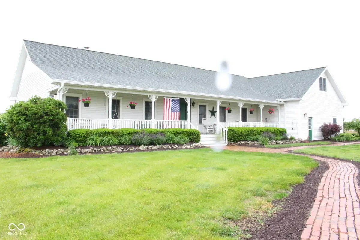 3777 E County Road 150 S, Frankfort, IN 46041 - #1