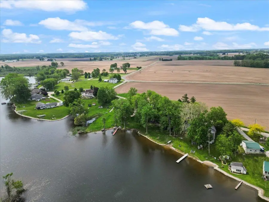 9122 N Steinbarger Lake Road, Wawaka, IN 46794 - #2