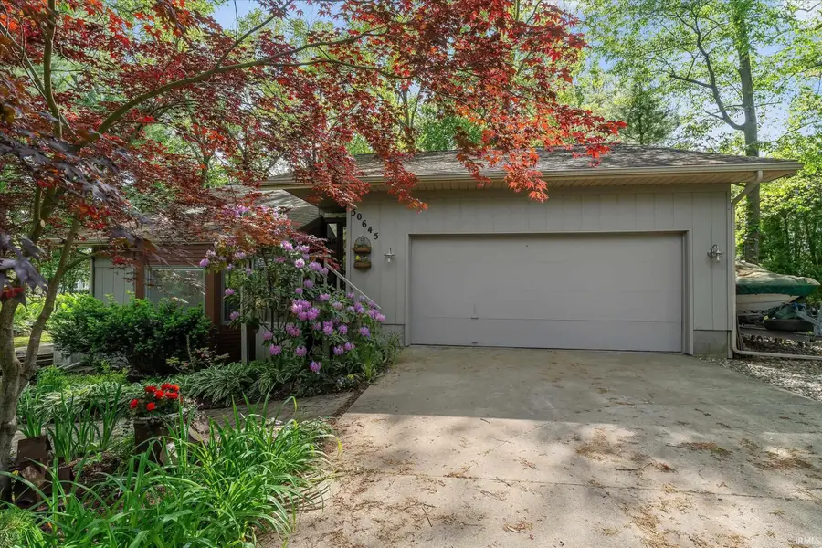50645 Blackhawk Court, Granger, IN 46530 - #2