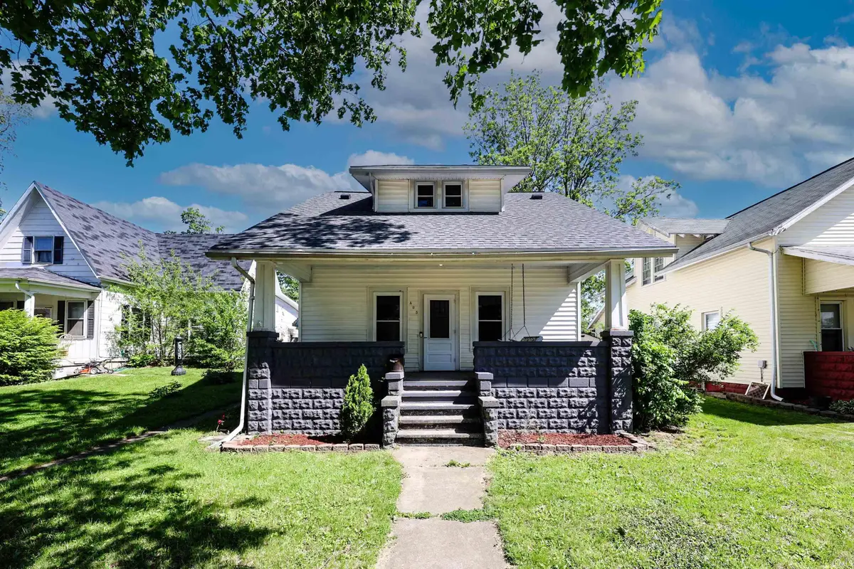 405 E Van Buren Street, Columbia City, IN 46725 - #1