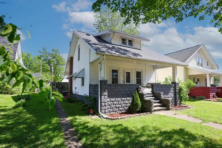 405 E Van Buren Street, Columbia City, IN 46725 - #2