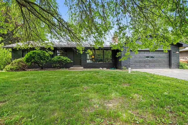 23483 Greenwood Boulevard, Elkhart, IN 46516