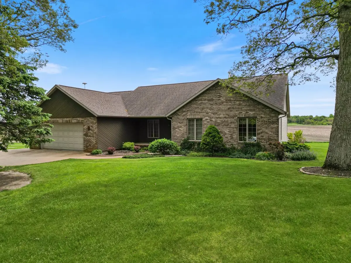 7771 W Circle South Drive, Ligonier, IN 46767 - #1