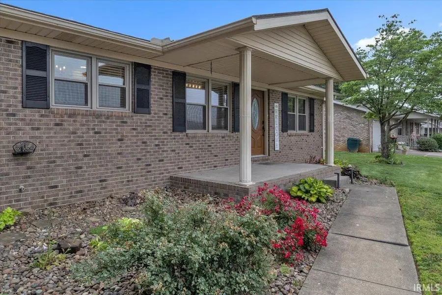 404 Southwind Avenue, Mount Vernon, IN 47620 - #2