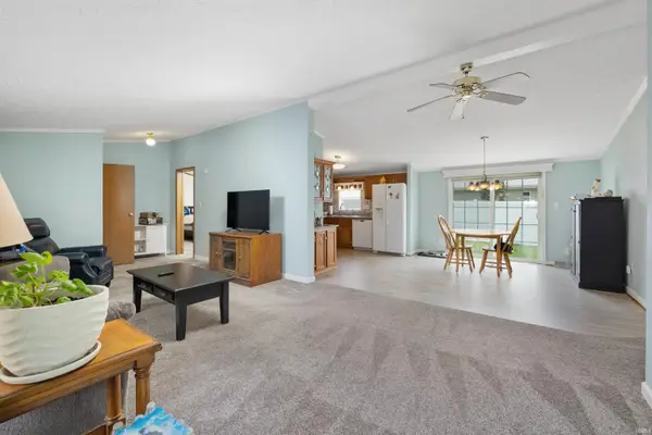 511 N Mid Lake Drive, North Webster, IN 46555