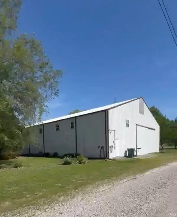 100 S East Street, Griffin, IN 47616