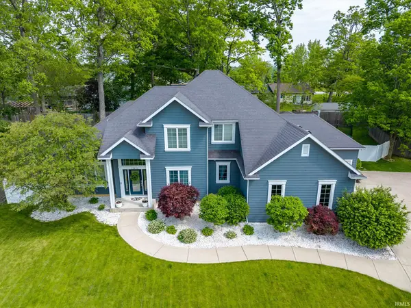 12512 Chapelwood Place, Fort Wayne, IN 46845