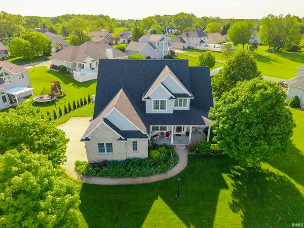 858 N Persimmon Drive, Warsaw, IN 46582