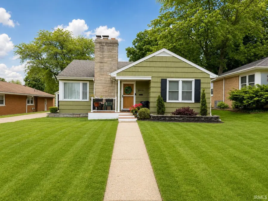 2910 Erskine Boulevard, South Bend, IN 46614 - #2