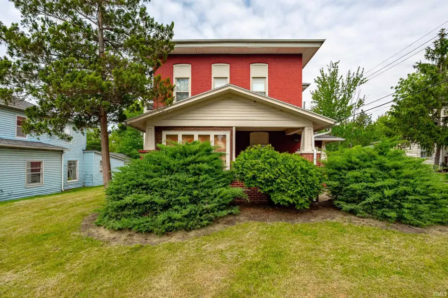 316 S Washington Street, Warsaw, IN 46580 - #2