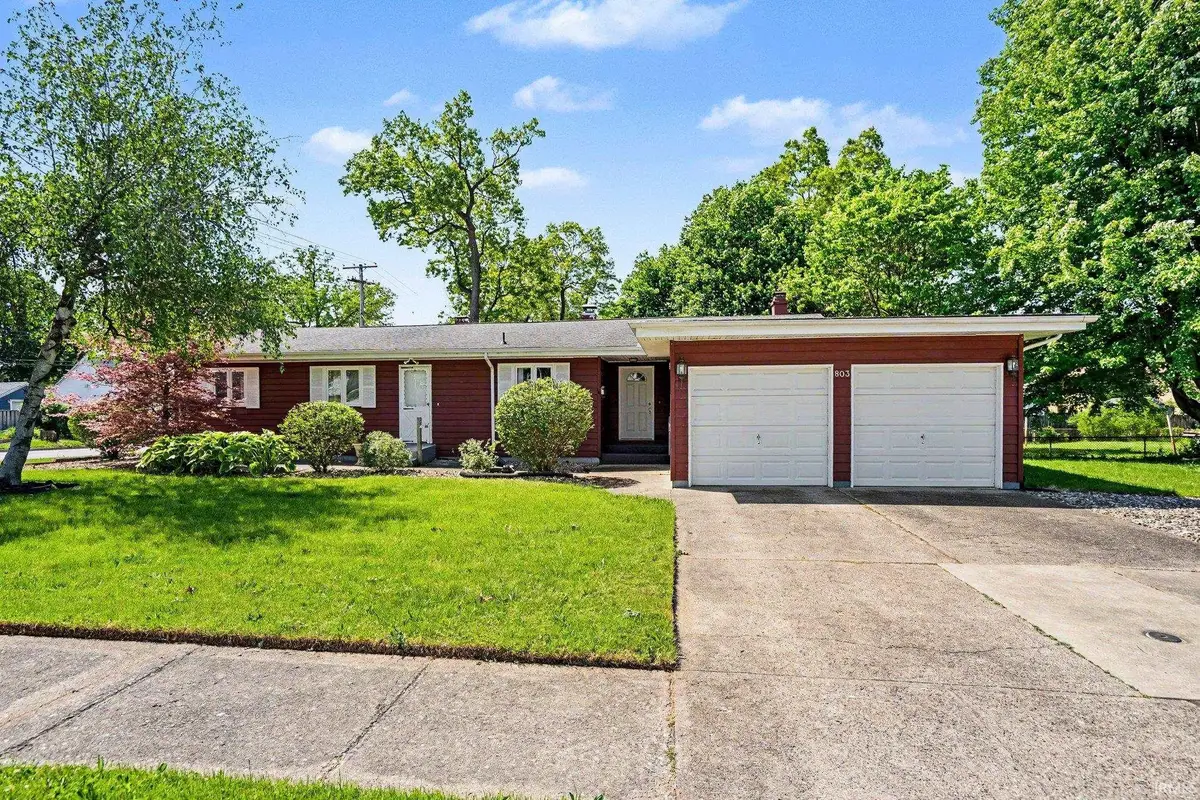 803 W Grove Street, Mishawaka, IN 46545 - #1