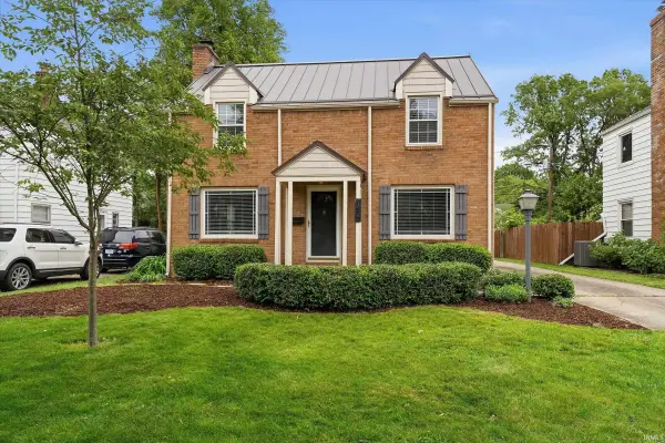 1437 E Monroe Street, South Bend, IN 46615