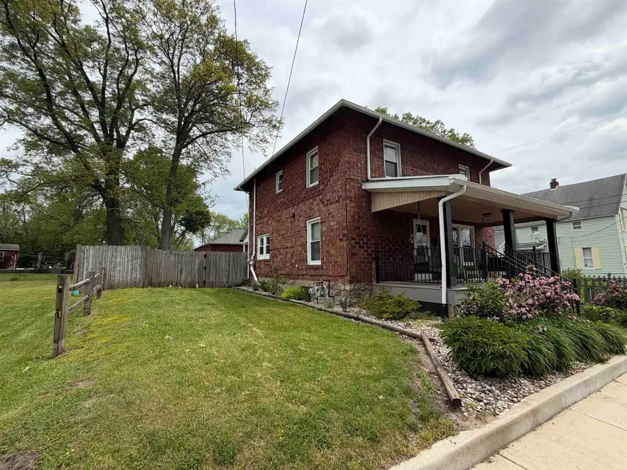 156 W Simonton Street, Elkhart, IN 46514 - #2