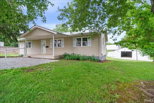 1271 S 950 E, Oakland City, IN 47660