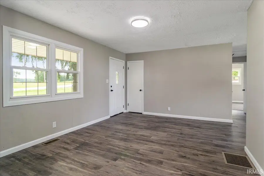 1271 S 950 E, Oakland City, IN 47660 - #3