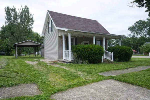 250 W Franklin Street, Lyons, IN 47443