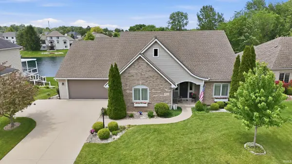 11723 Island Cove Drive, Fort Wayne, IN 46845