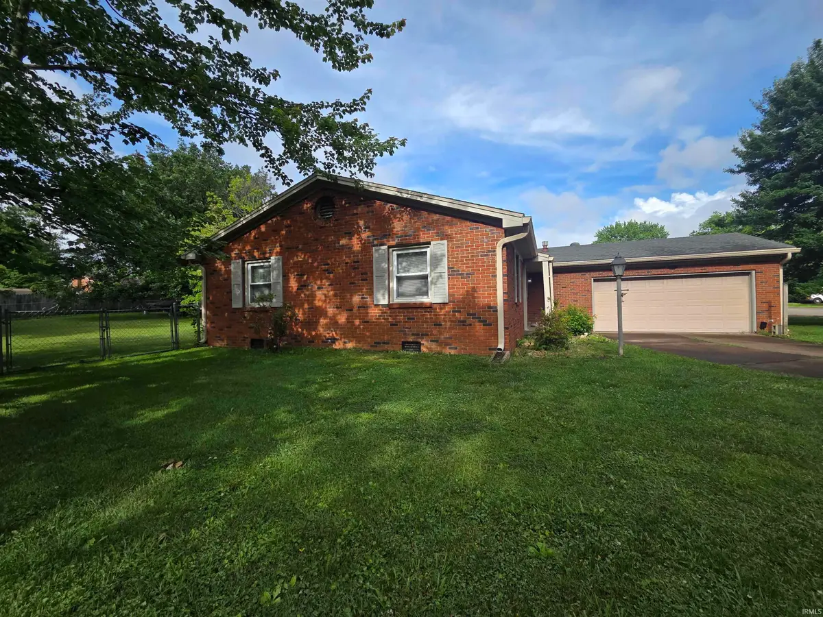 8388 Chestnut Drive, Newburgh, IN 47630 - #1