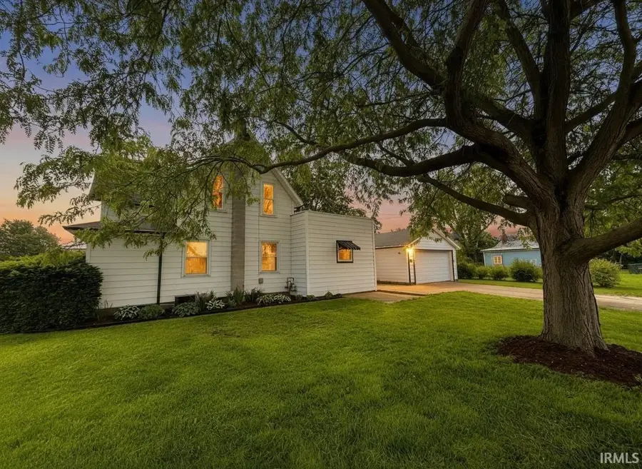 202 E Ellsworth Street, Columbia City, IN 46725 - #2
